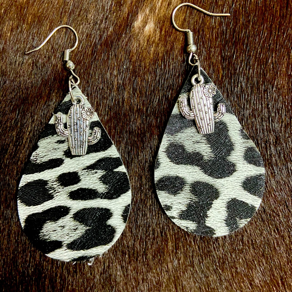 🌵Western Earrings!